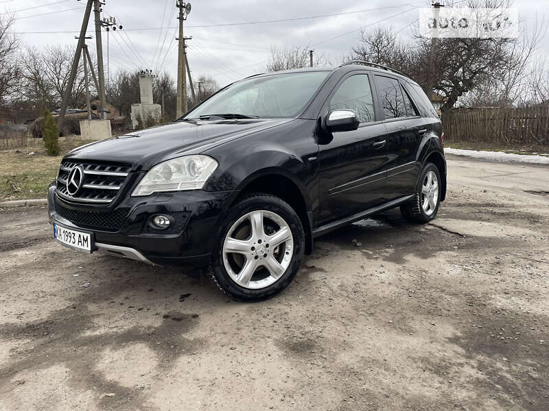 Mercedes-benz M-class (2009)