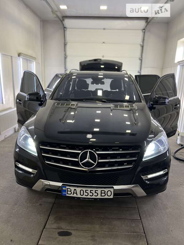 Mercedes-benz M-class (2012)