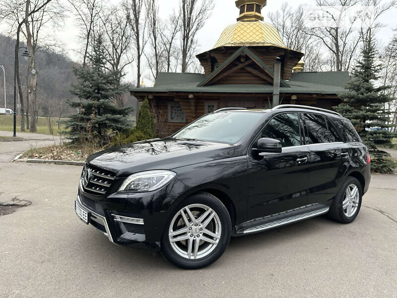 Mercedes-benz M-class (2015)