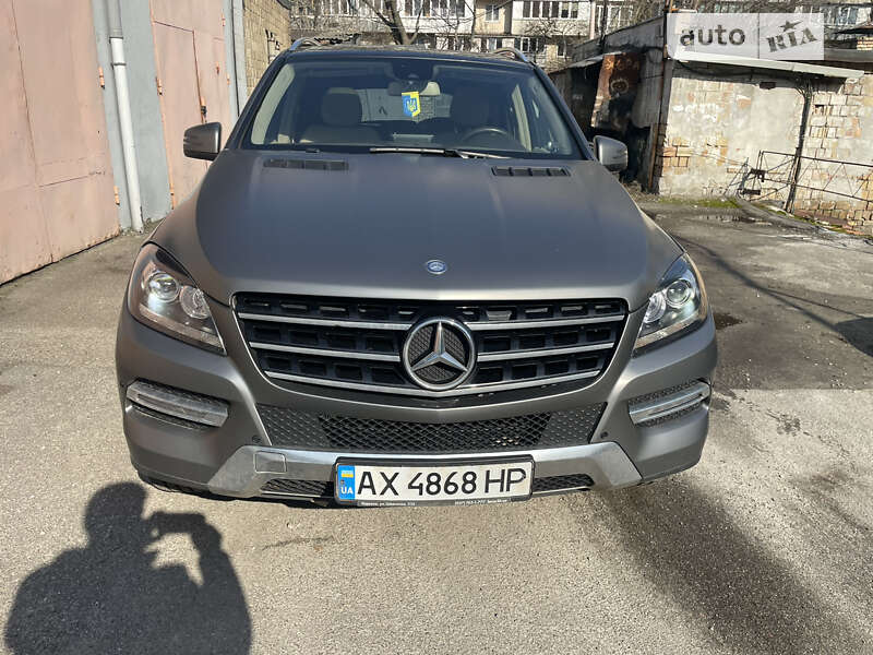 Mercedes-benz M-class (2015)