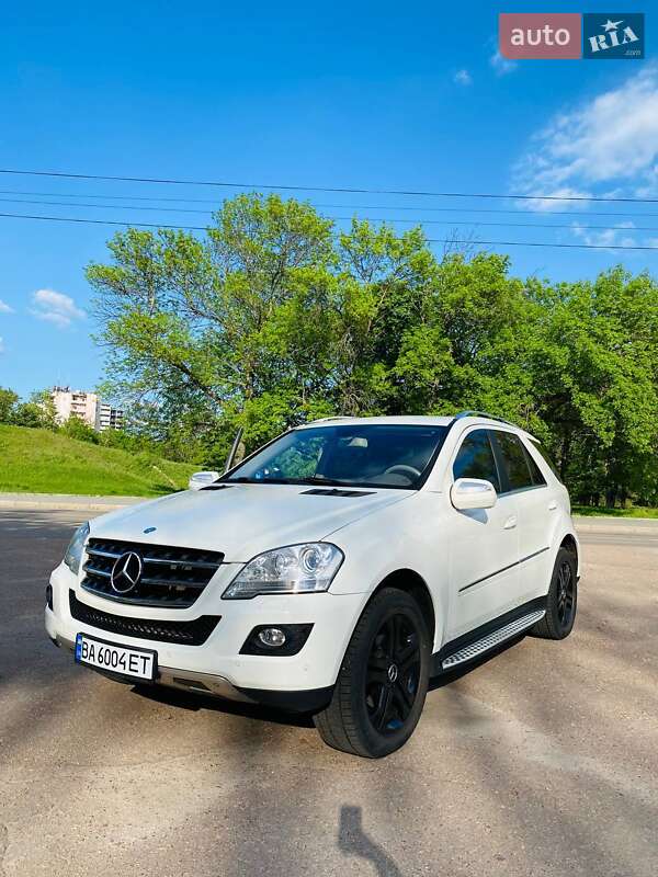 Mercedes-benz M-class (2009)