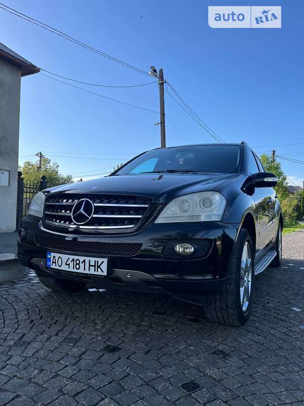 Mercedes-benz M-class (2006)