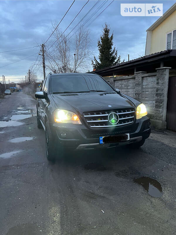 Mercedes-benz M-class (2008)