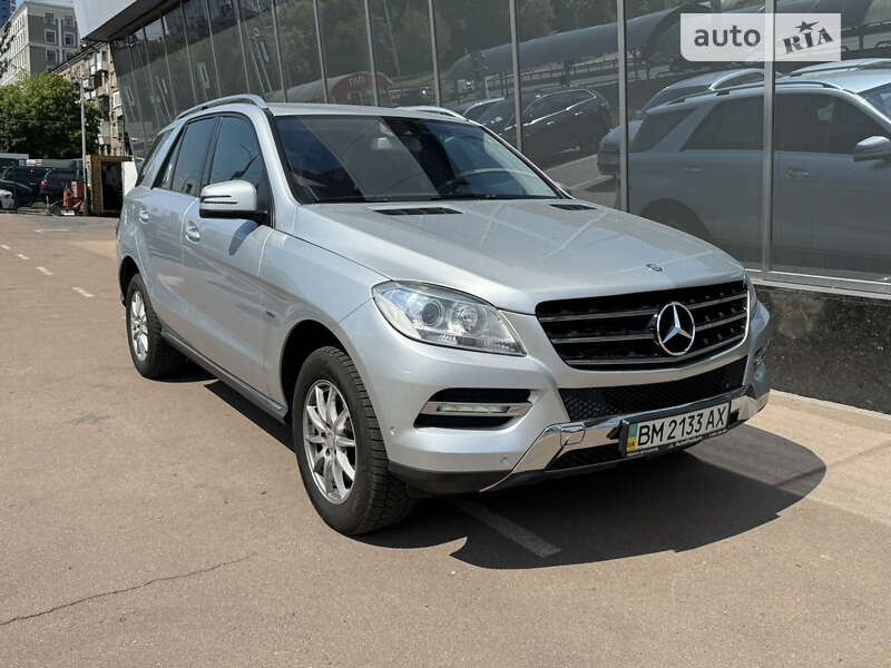 Mercedes-benz M-class (2012)