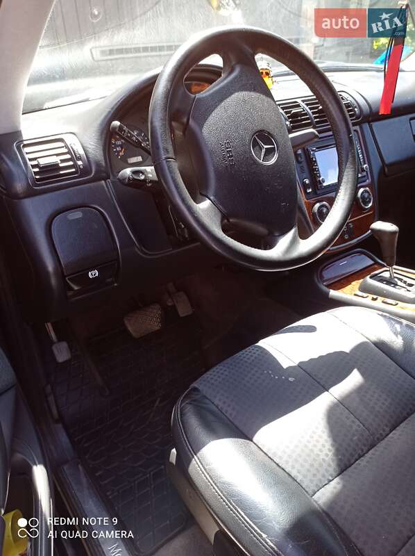 Mercedes-benz M-class (2003)