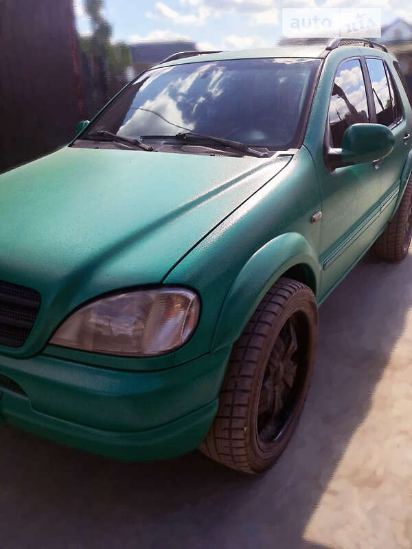 Mercedes-benz M-class (1999)