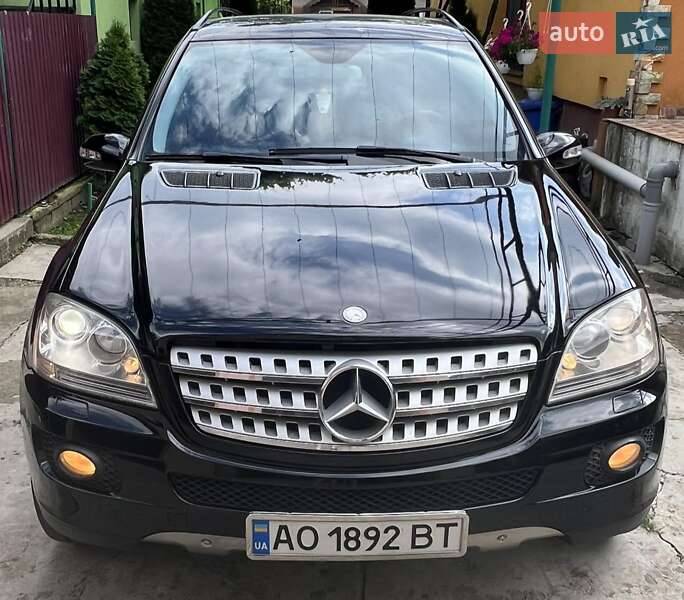 Mercedes-benz M-class (2008)