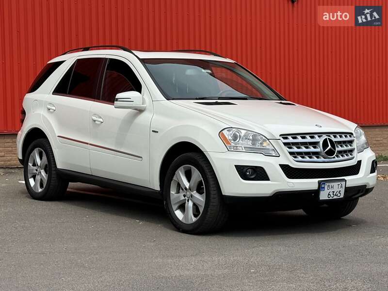 Mercedes-benz M-class (2011)