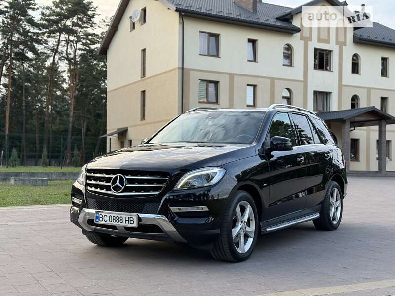 Mercedes-benz M-class (2012)