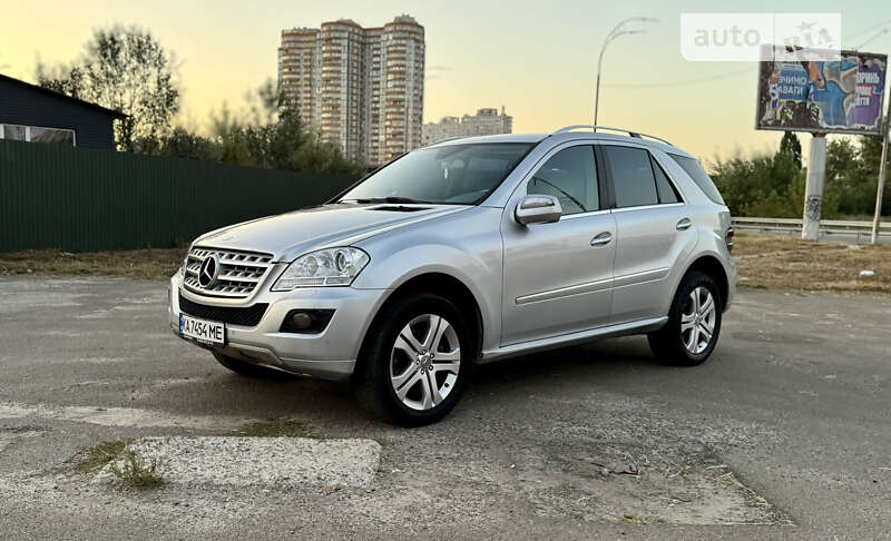 Mercedes-benz M-class (2009)