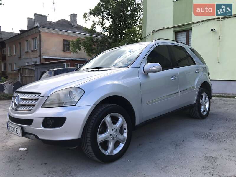 Mercedes-benz M-class (2007)
