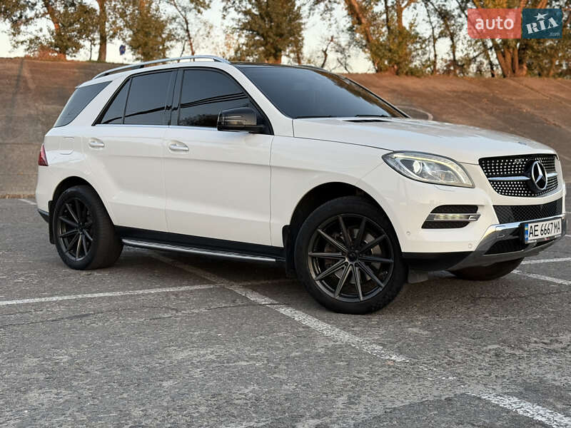 Mercedes-benz M-class (2014)