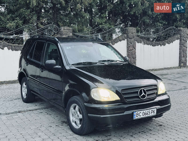 Mercedes-benz M-class (1998)