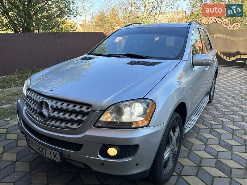 Mercedes-benz M-class (2008)