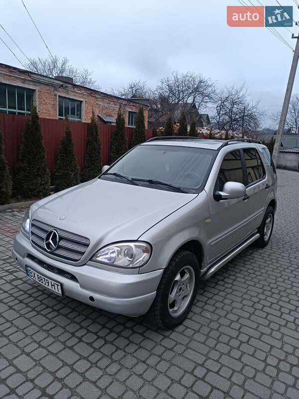 Mercedes-benz M-class (1998)