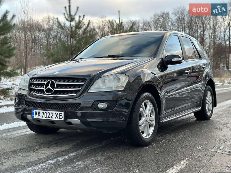 Mercedes-benz M-class (2005)