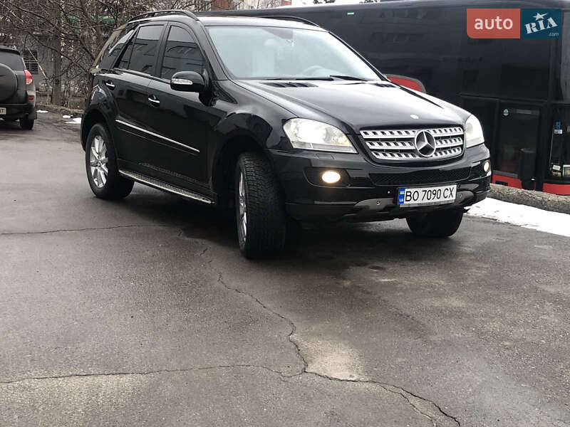 Mercedes-benz M-class (2008)