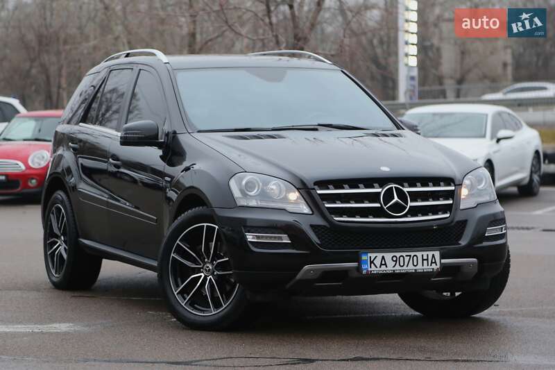 Mercedes-benz M-class (2011)