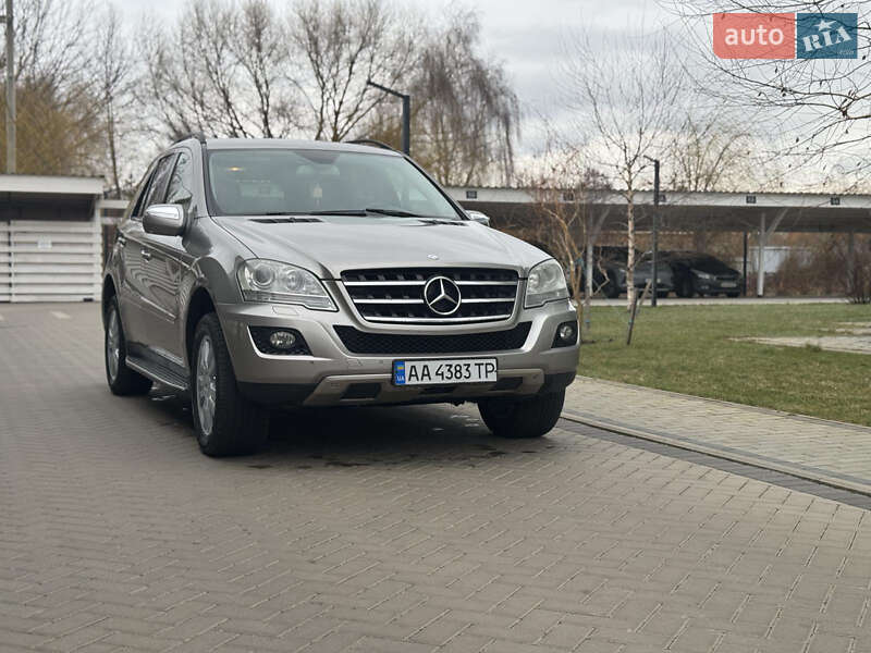 Mercedes-benz M-class (2008)