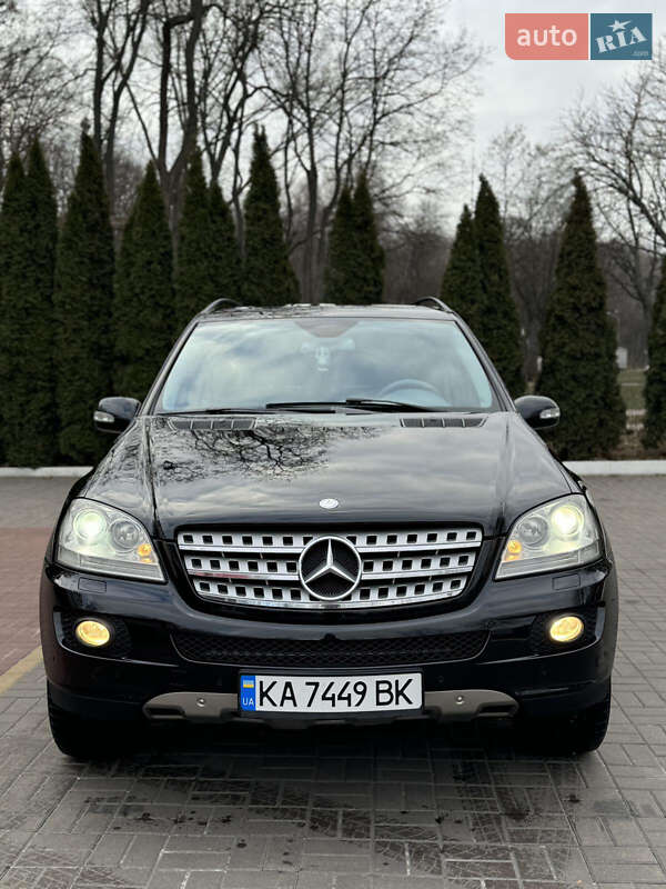 Mercedes-benz M-class (2006)