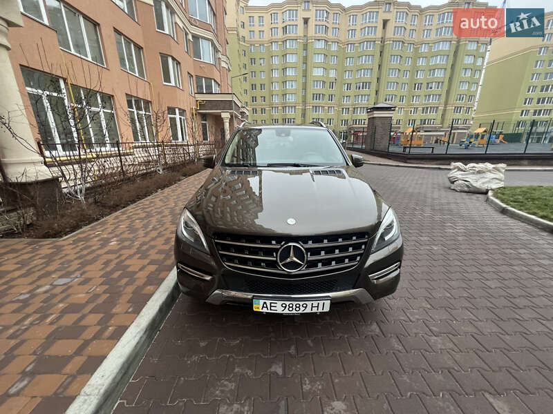 Mercedes-benz M-class (2014)