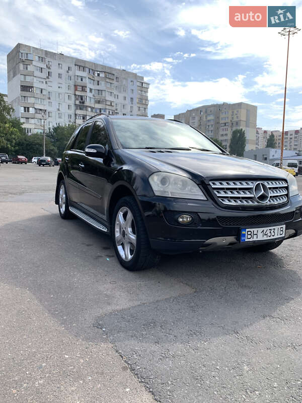 Mercedes-benz M-class (2008)