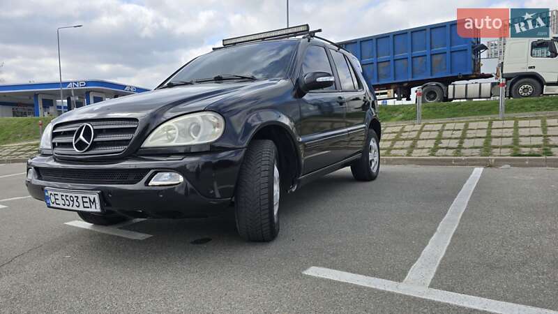 Mercedes-benz M-class (2004)