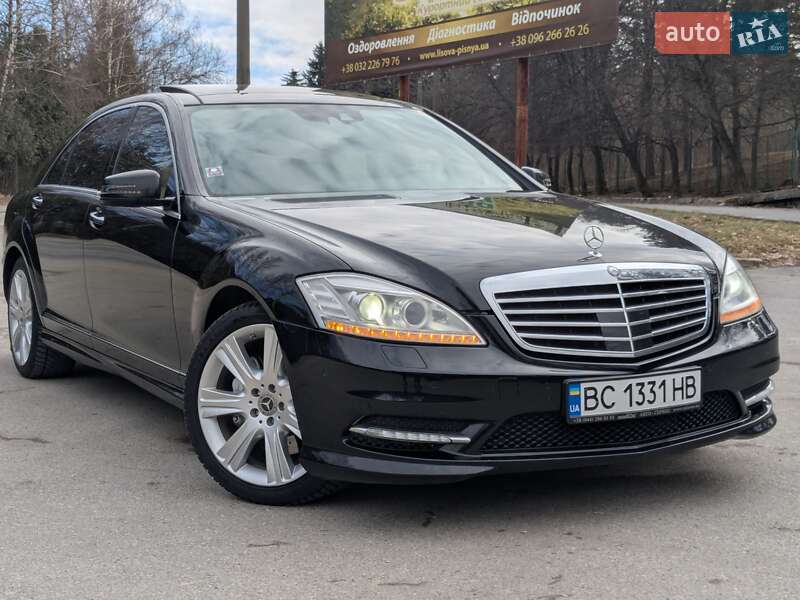 Mercedes-benz S-class (2010)