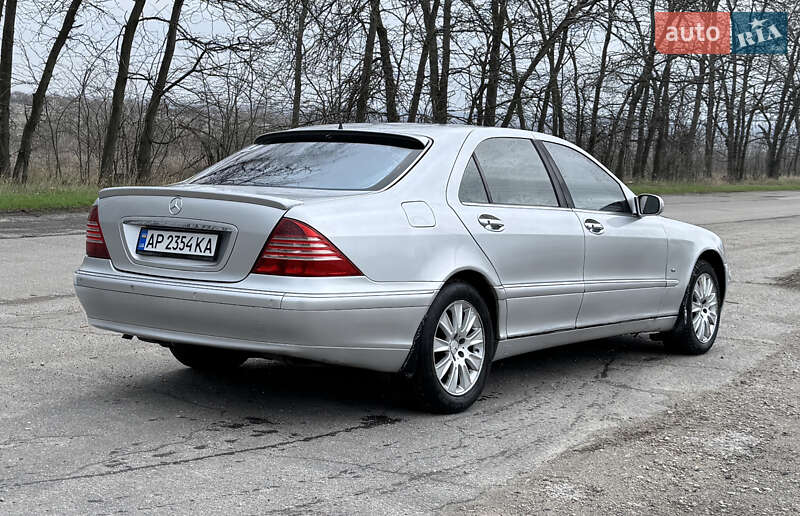 Mercedes-benz S-class (2001)