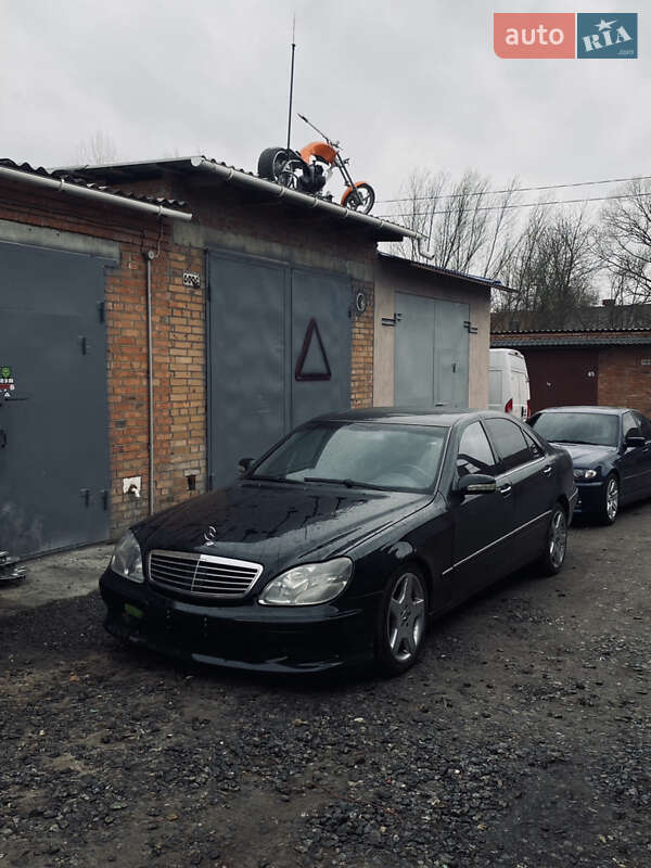 Mercedes-benz S-class (2002)