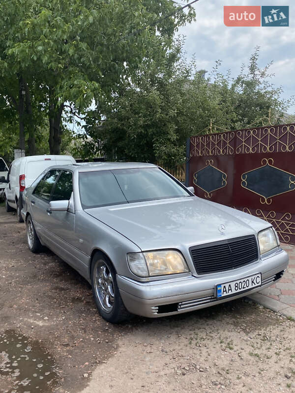 Mercedes-benz S-class (1995)