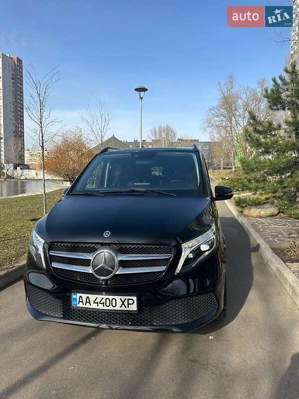 Mercedes-benz V-class (2019)