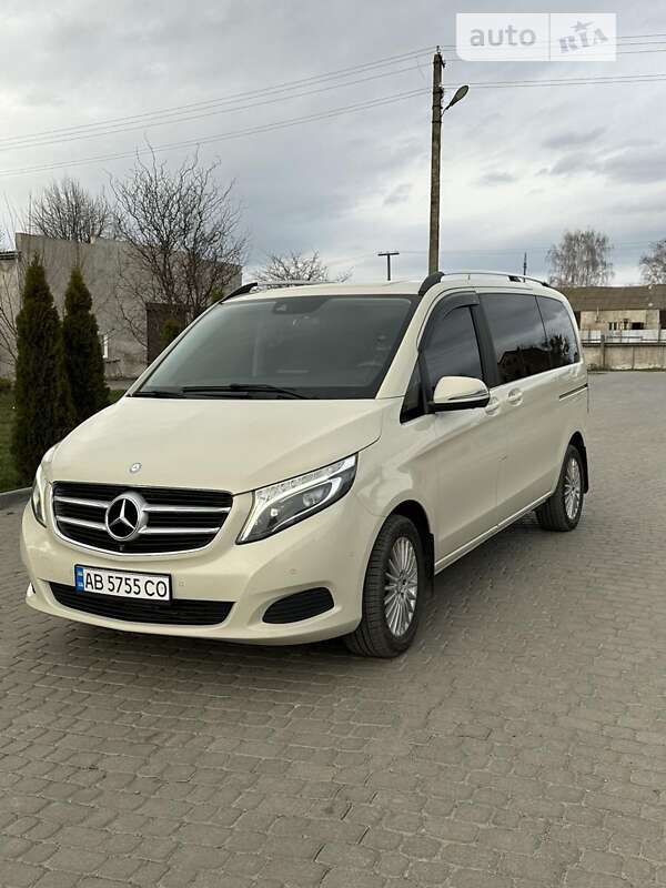 Mercedes-benz V-class (2016)