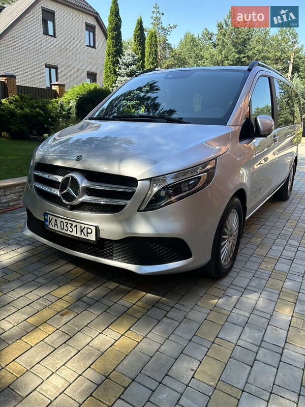 Mercedes-benz V-class (2020)