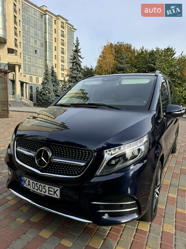 Mercedes-benz V-class (2017)