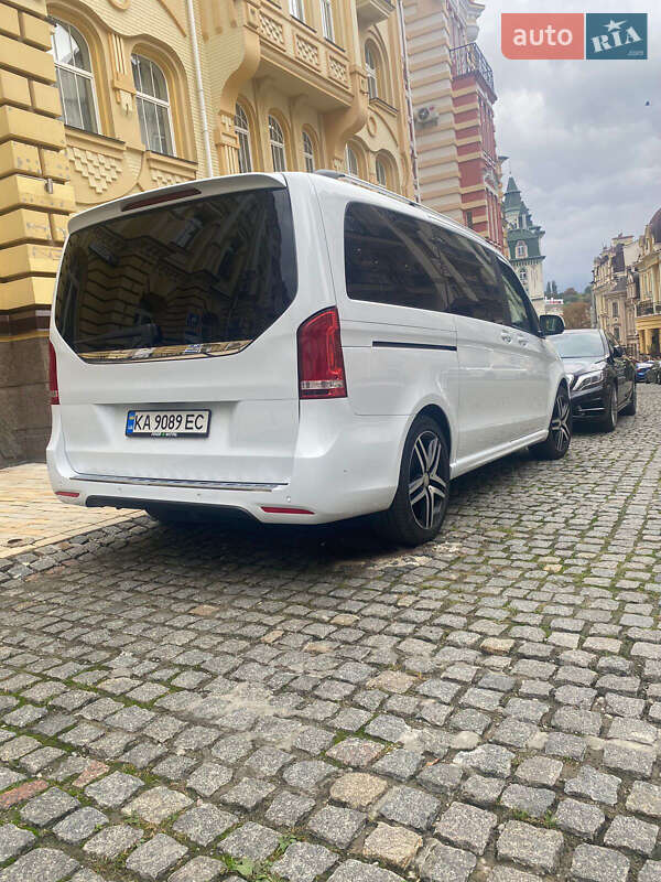 Mercedes-benz V-class (2017)