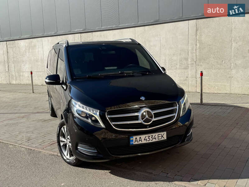 Mercedes-benz V-class (2015)