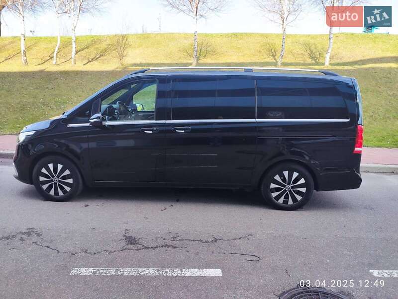 Mercedes-benz V-class (2021)