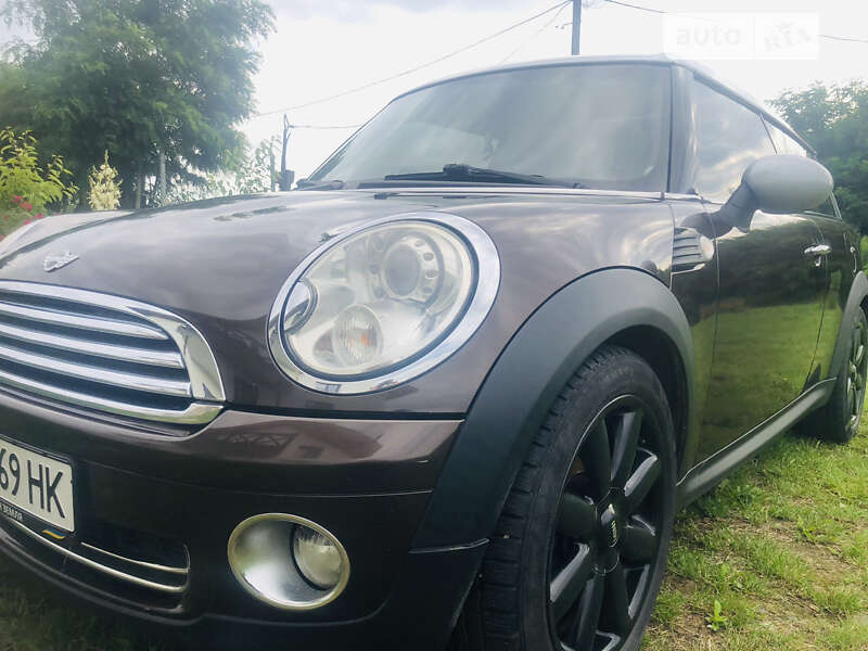 Mini Clubman (2009)