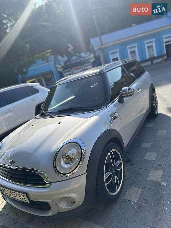 Mini Clubman (2012)