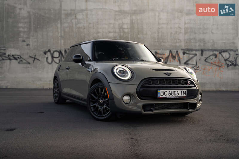 Mini Cooper (2018)