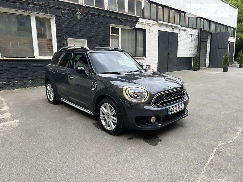 Mini Cooper sd countryman (2019)