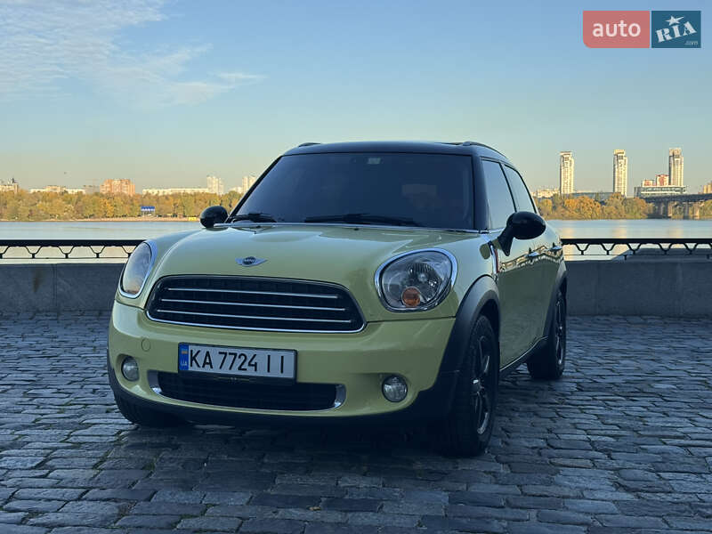 Mini Cooper (2012)