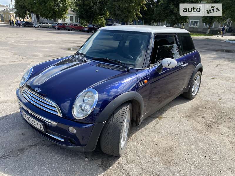 Mini Cooper (2005)