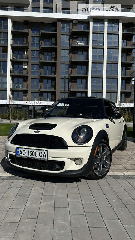 Mini Hatch (2012)