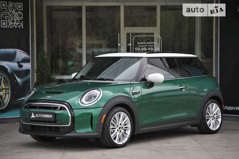 Mini Cooper (2021)