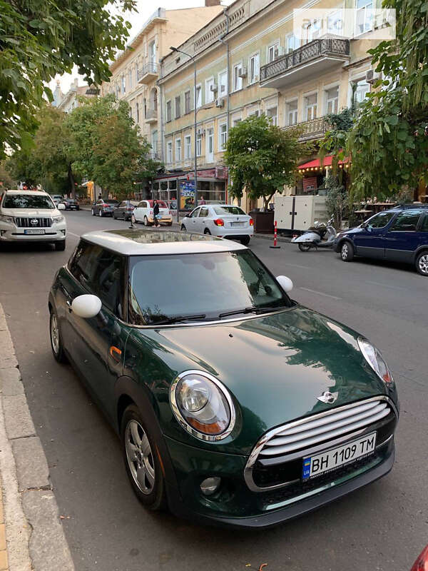 Mini Cooper (2014)