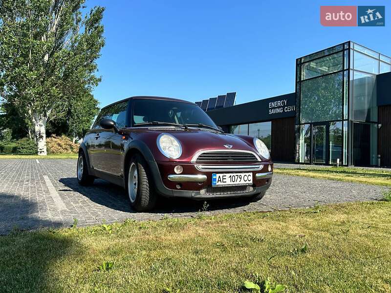 Mini One (2003)