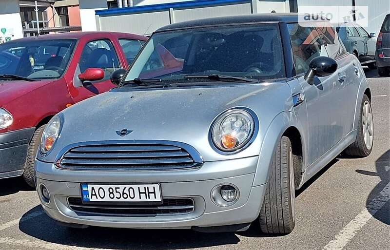Mini Cooper (2007)