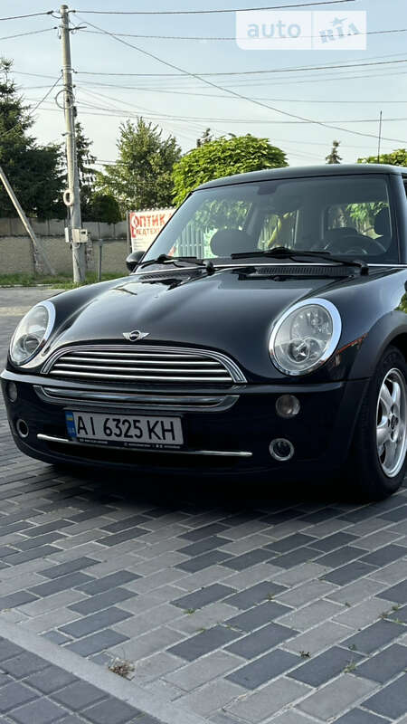 Mini Cooper (2006)